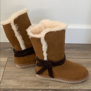 Brand new! Kookaburra by Ugg woman’s size 7